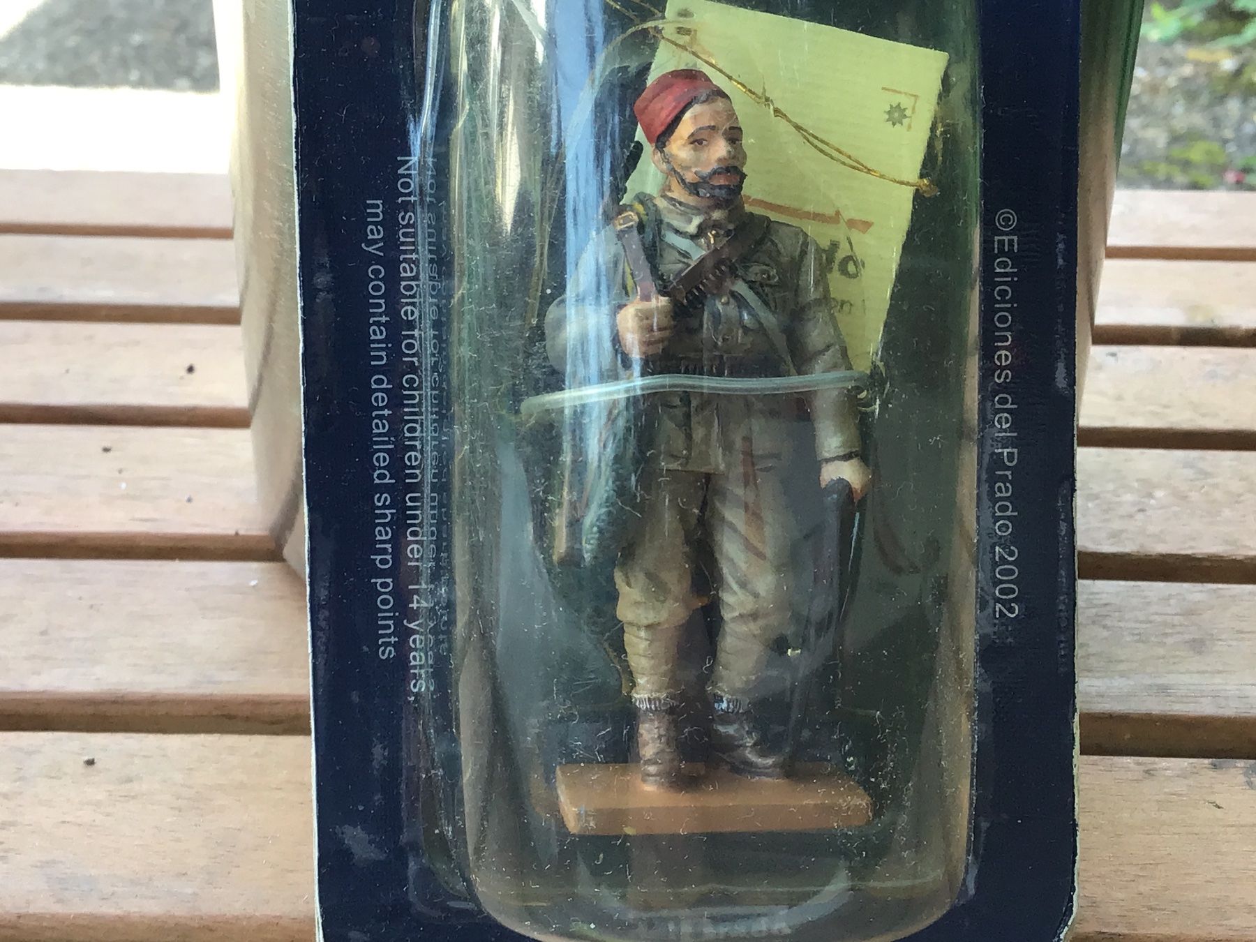 Statuette: Ediciones del Prado: Griechischer Partisan ELAS 1944 – Nuovo e nell'imballaggio originale da Männedorf venduto da Modellbau-wyss