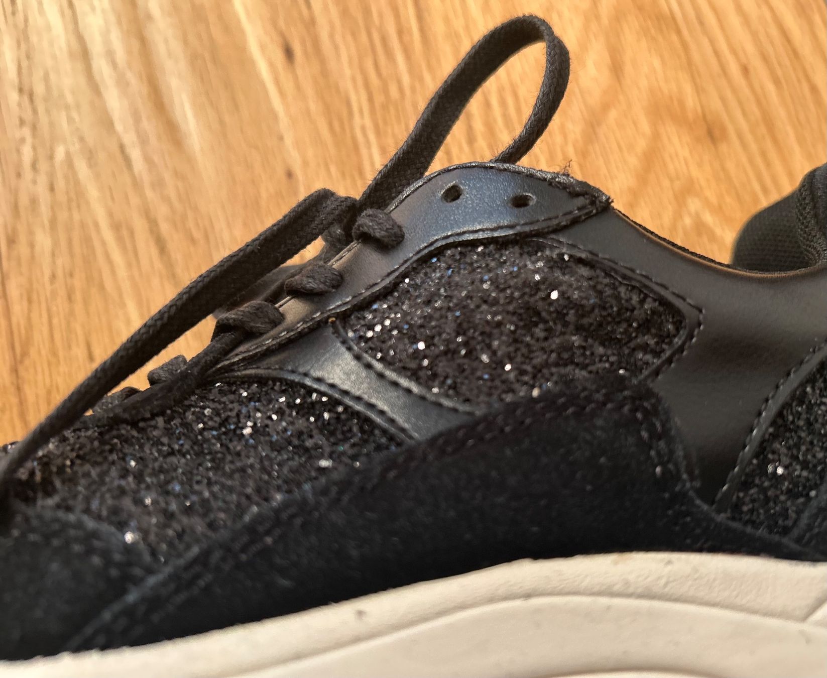 Damenschuhe: Esprit Damen Sneaker, Schwarz Glitzer, Grösse 37 – Gebraucht aus Schalchen von Kajo5 5