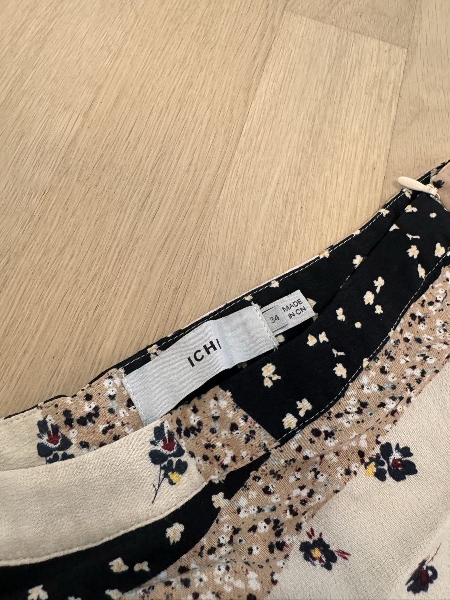 Gonne: Patchwork skirt floral print  – Usato da Dübendorf venduto da ClaraS. 1