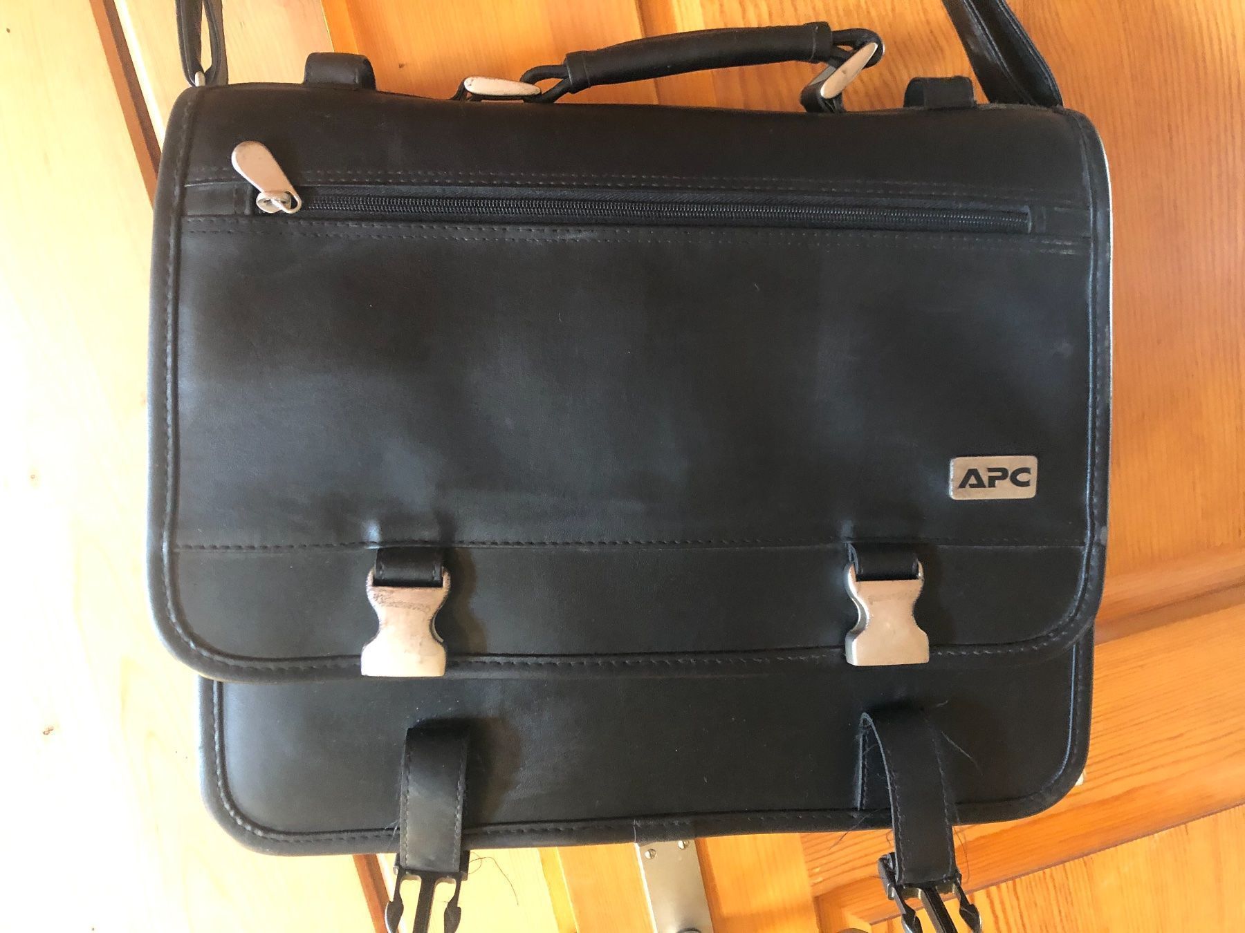 Apc Taschen: APC Ledertasche – Gebraucht aus Trin von gumalcan 1