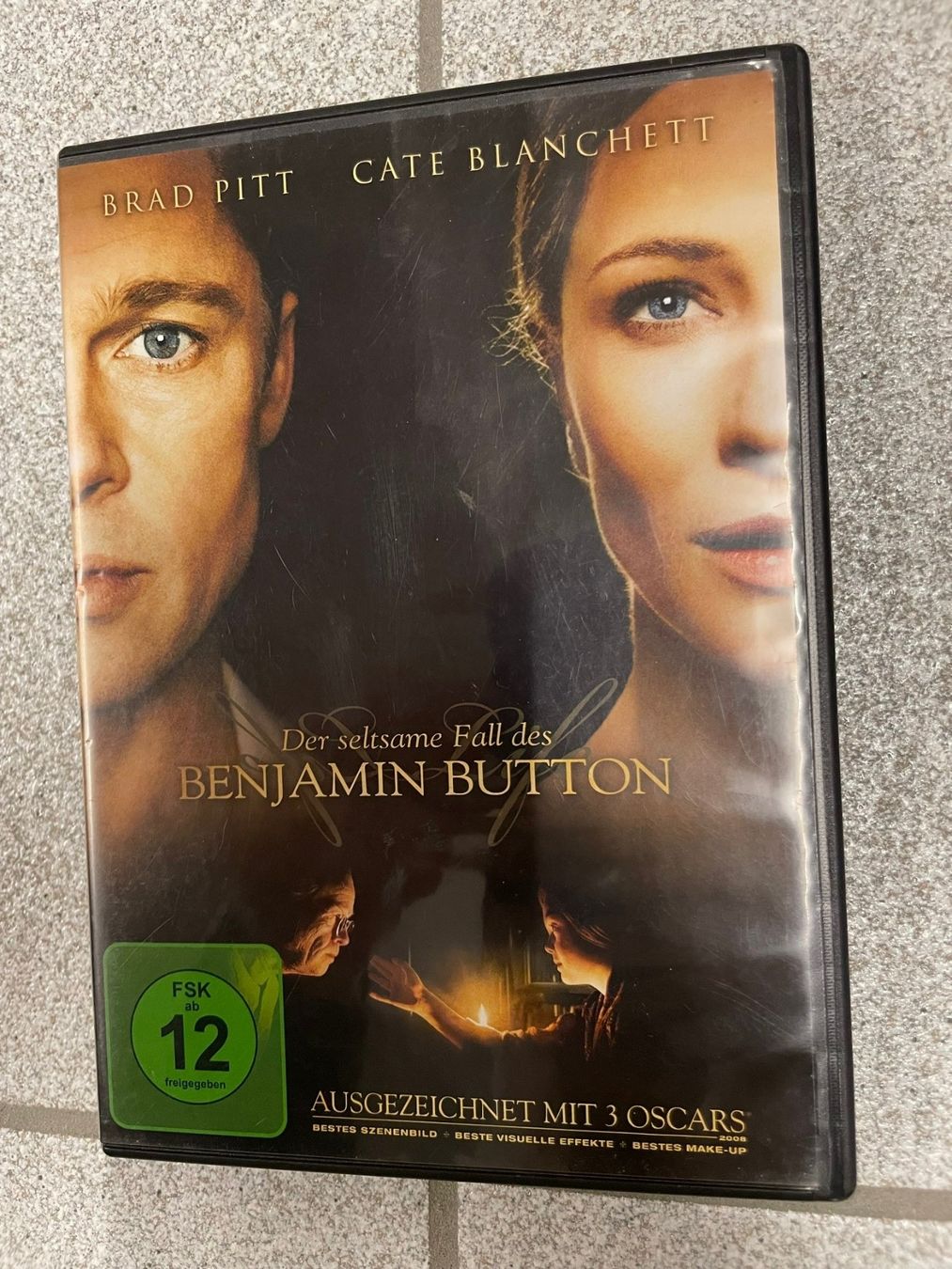 Tutti i DVDs: Der seltsame Fall des Benjamin Button (DVD)  # – Usato da Eschen venduto da 12liepower34