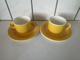 Zwei Mokkatassen mit Untertassen gelb Made in Italy