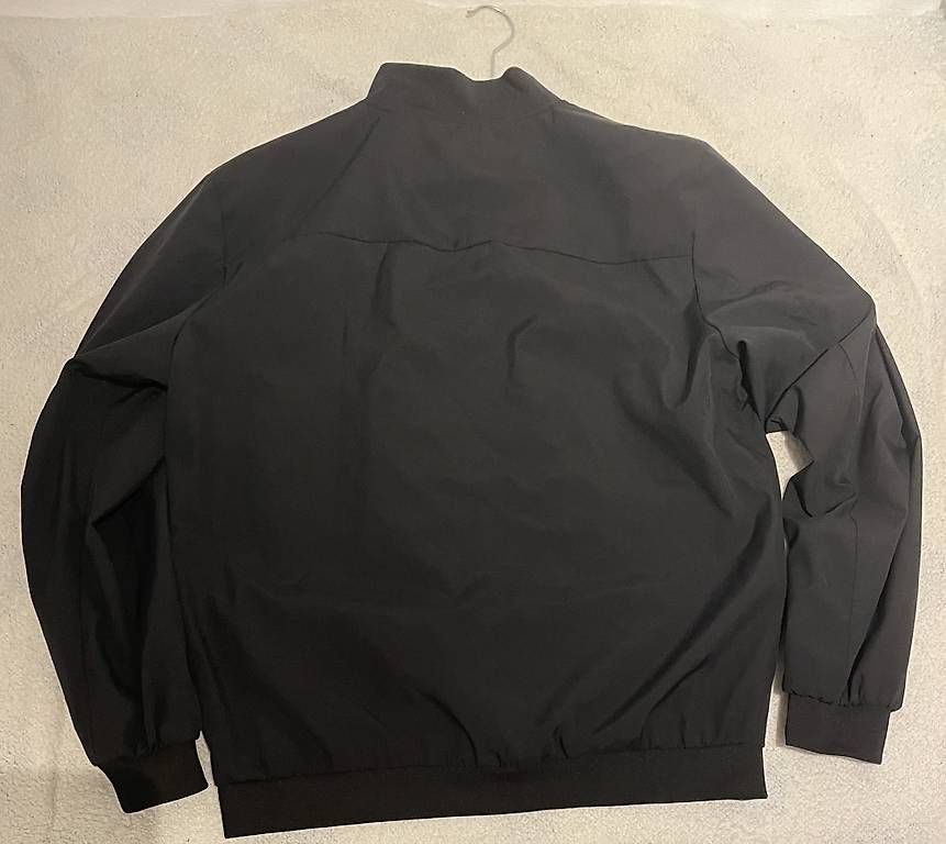 Jacken: Leichte schwarze veste – Gebraucht aus Luzern von Andrej35 2
