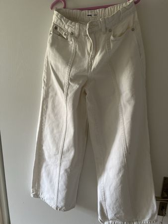 Jeans Hose weiss Grösse 140 cm gutem Zustand