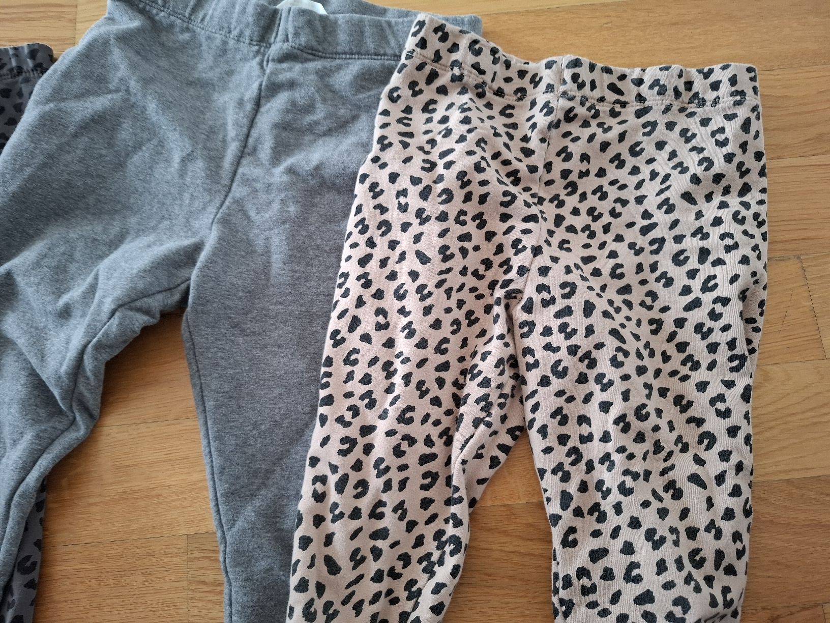 Kleiderpakete & -sets: 3 Leggings leicht gefütrert im Set, 140 – Gebraucht aus Baar von Jhonny18 1