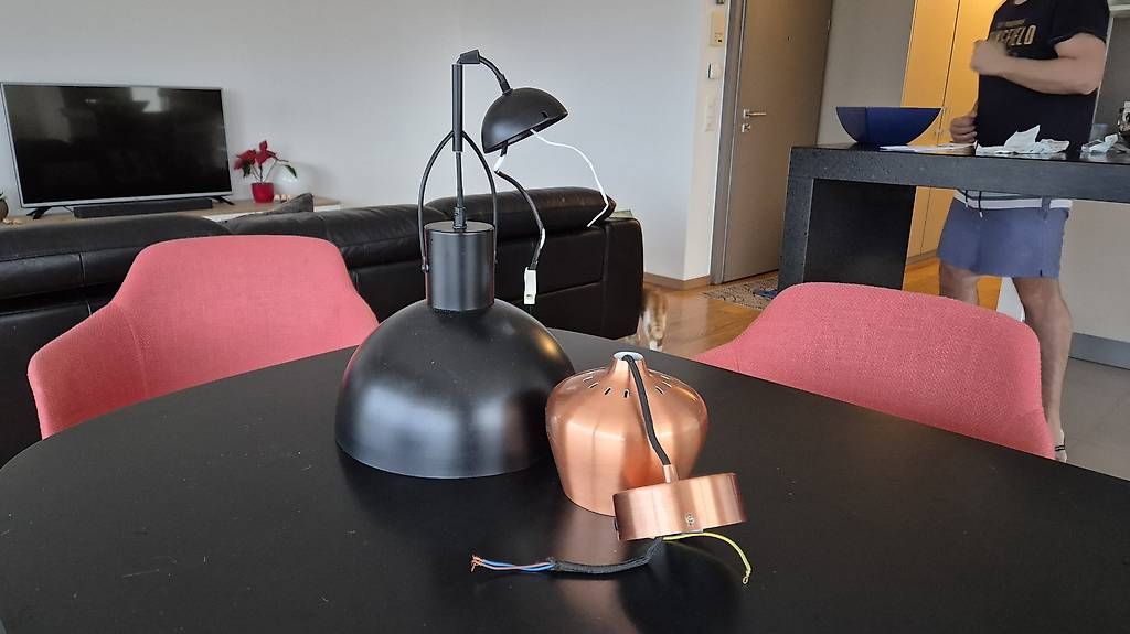 Poltrone pensili da giardino: Lampes suspendues – Usato da Begnins venduto da sil_t5c2