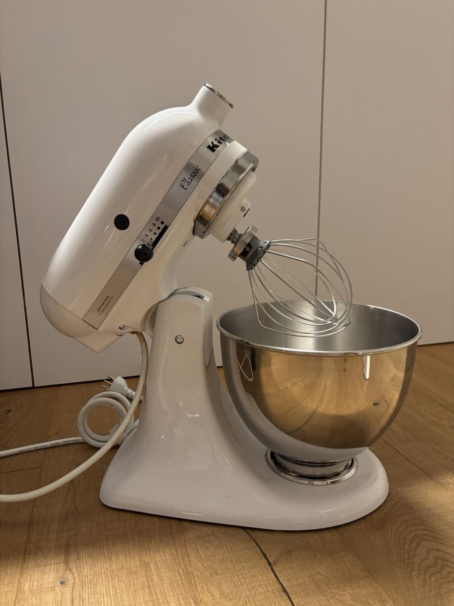 Kitchenaid Küchengeräte: Küchenmaschine KitchenAid Classic weiss – Gebraucht aus Starrkirch-Wil von caine87