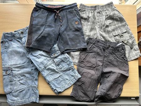 Kurze Hosen Grössen 116