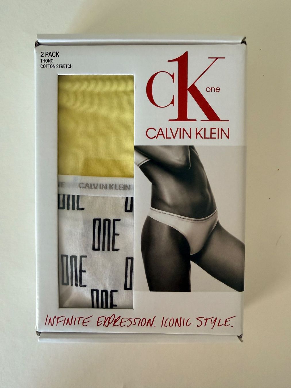 Calvin Klein Altra biancheria intima: CALVIN KLEIN, String Cotton Stretch, Grösse XL, 2 Stück – Nuovo e nell'imballaggio originale da Rudolfstetten venduto da gst_g7xl