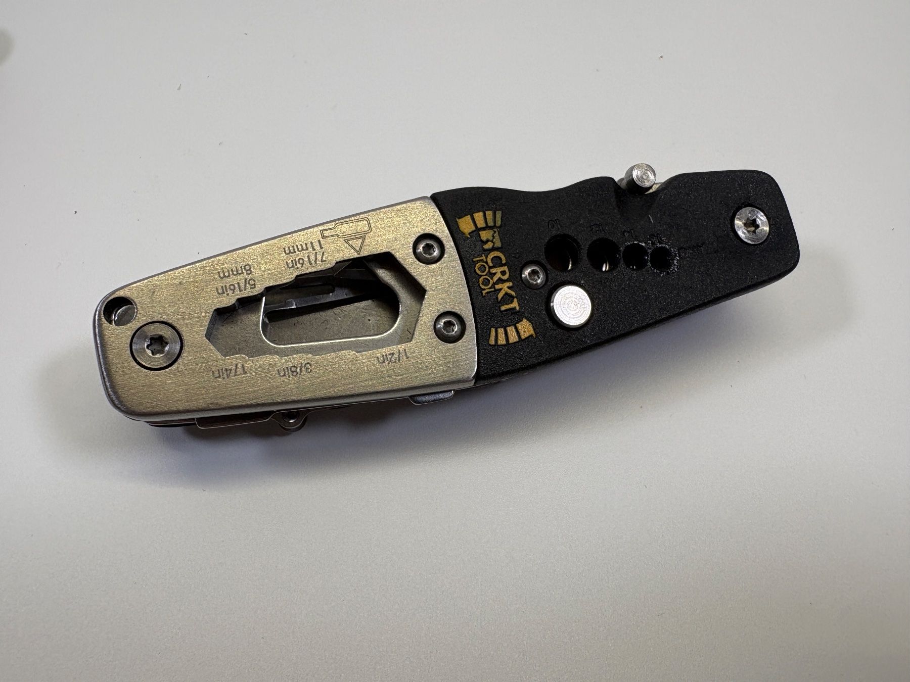 Tutti gli attrezzi: CRKT Multitool mit Bit-Set und Tasche – Usato da Elgg venduto da Jo_Naj 2