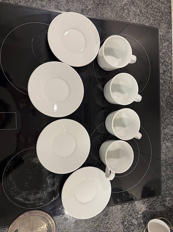 Tazze: Coffee Cup & Saucers Set IKEA  Like New – Usato da Basel venduto da cle_f872 1