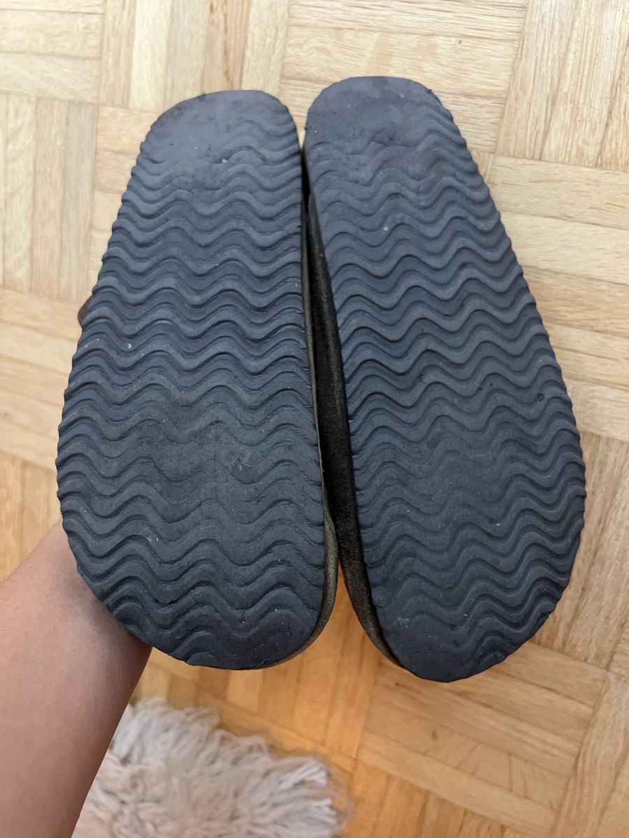 Chaussures femmes: Clogs braun Wildleder Grösse 38.5 – D'occasion à Zürich par sop_xbd7 3