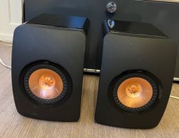 Hi-Fi System — NAD C352, Audiolab 6000N, KEF LS50