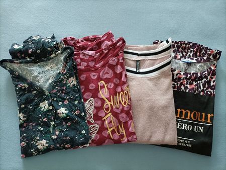 Kleiderpaket mit 4 Shirts in Grösse S, NEU!