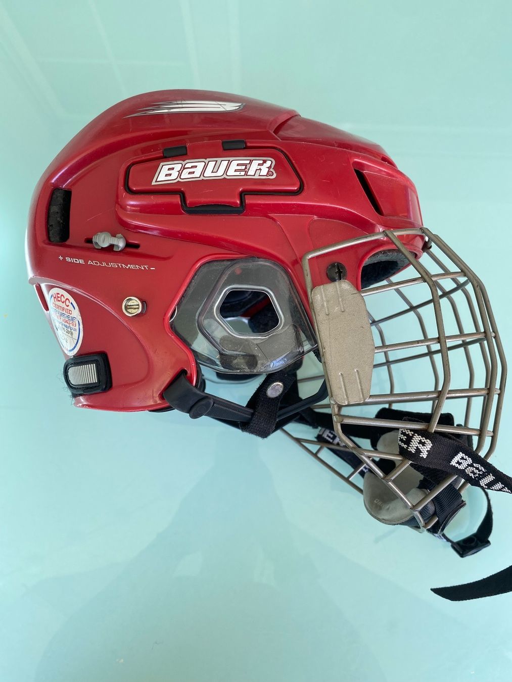 Bauer Helme: Eishockey Helm BAUER HH800M – Gebraucht aus Sils im Domleschg von  2
