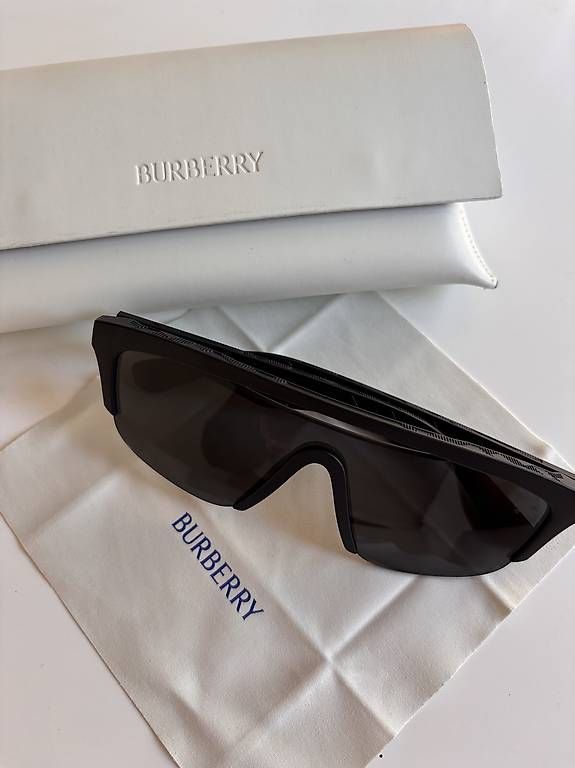 Occhiali & Lenti: Burberry Sonnenbrille – Usato da Wabern venduto da saradicaro