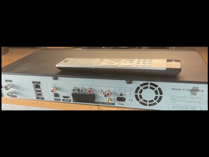 Technisat Ricevitori: TechniSat DigiCorder ISIO C 500GB – Usato da Bärschwil venduto da freaky007 3