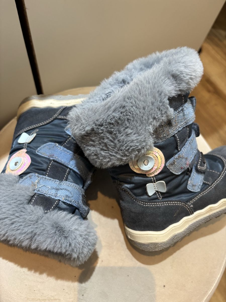 Primigi Scarpe per ragazze: Primigi Winterschuhe Gr. 28 – Usato da Höri venduto da Celine.11 8