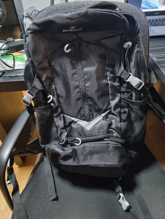 Trackingrucksack (Neu (gemäss Beschreibung)) in Waltenschwil für CHF 15 ...