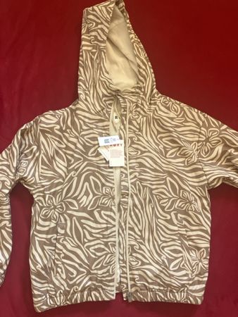 Roxy Jacke mit Kapuze Grösse M neu mit Etikett