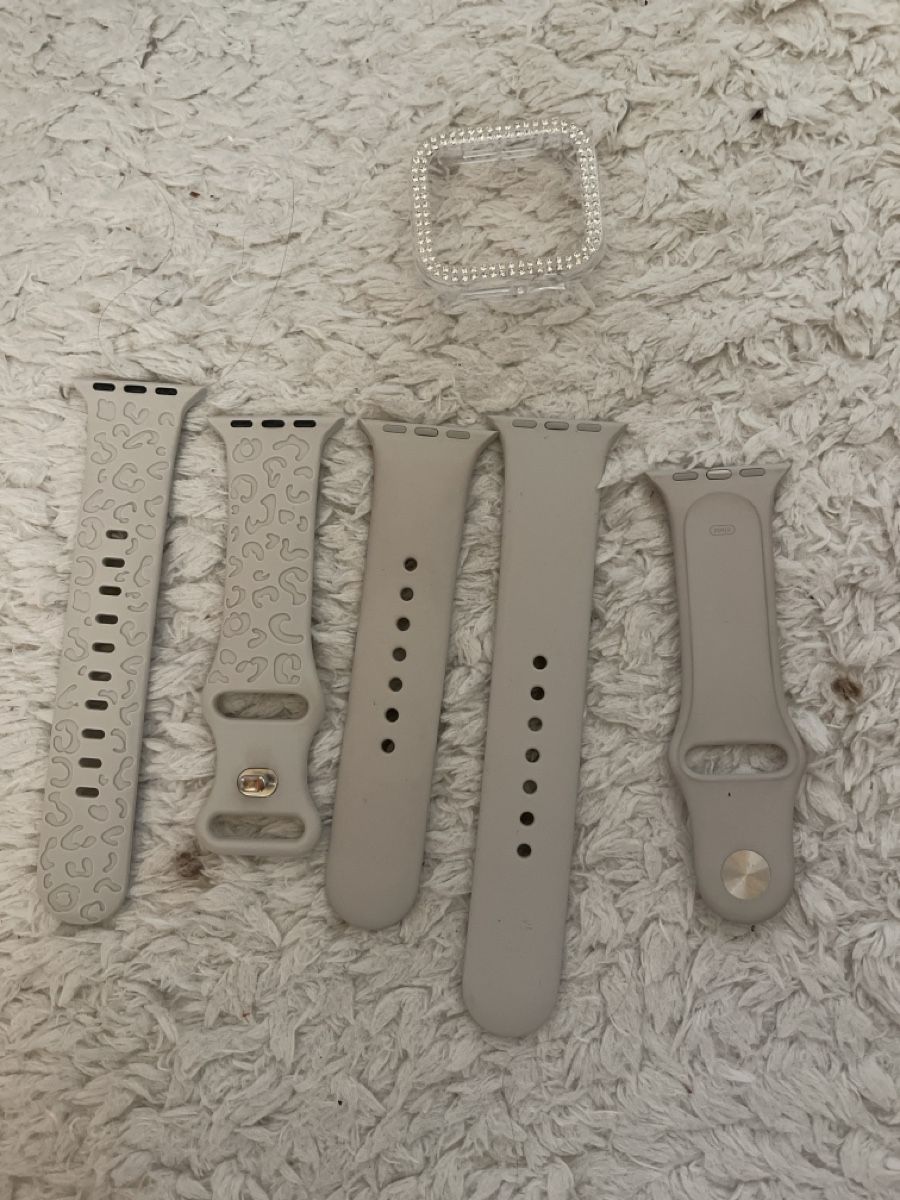 Apple Smartwatch: Apple Watch SE 2nd Gen Zubehör – Gebraucht aus Winterthur von evasinisgalli