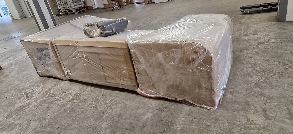 Divani: Sofa neu mit Bettfuktion Schwarz Farben – Nuovo e nell'imballaggio originale da Lützelflüh-Goldb venduto da Rampenverkauf_72_ 6