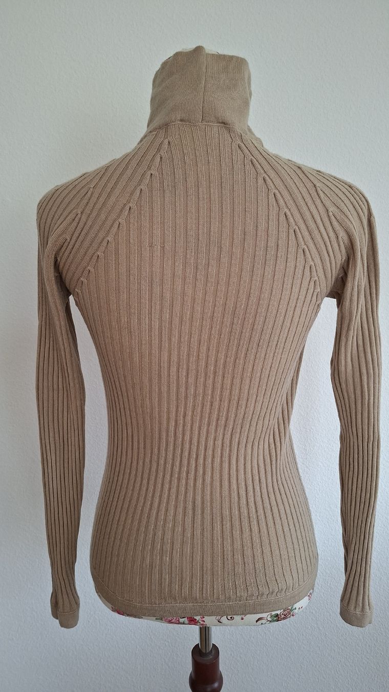 Max Mara Pulls & Sweat-shirts: Rollkragenpullover MaxMara beige Grösse S Wolle – D'occasion à Kriens par Wolly85 1