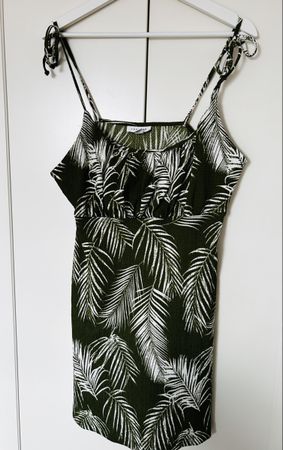 Topshop Sommerkleid, olivgrün mit Palmenmuster, Gr.44
