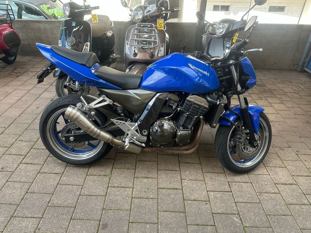 Kawasaki Strada: Kawasaki Z750 – Usato da Rümlang venduto da MM2000