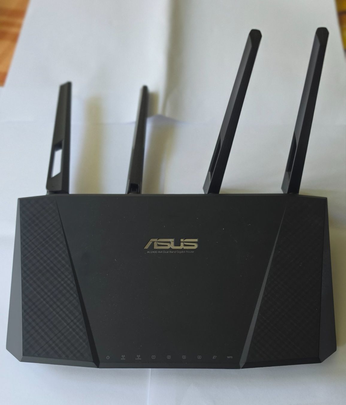 Modems & Routeurs: Asus RT-AC87U router – D'occasion à Horgen par one_2btb