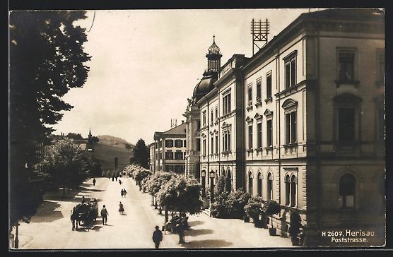 Ansichtskarten: AK Herisau, Poststrasse mit Passanten – Gebraucht aus Berlin von bartko-reher