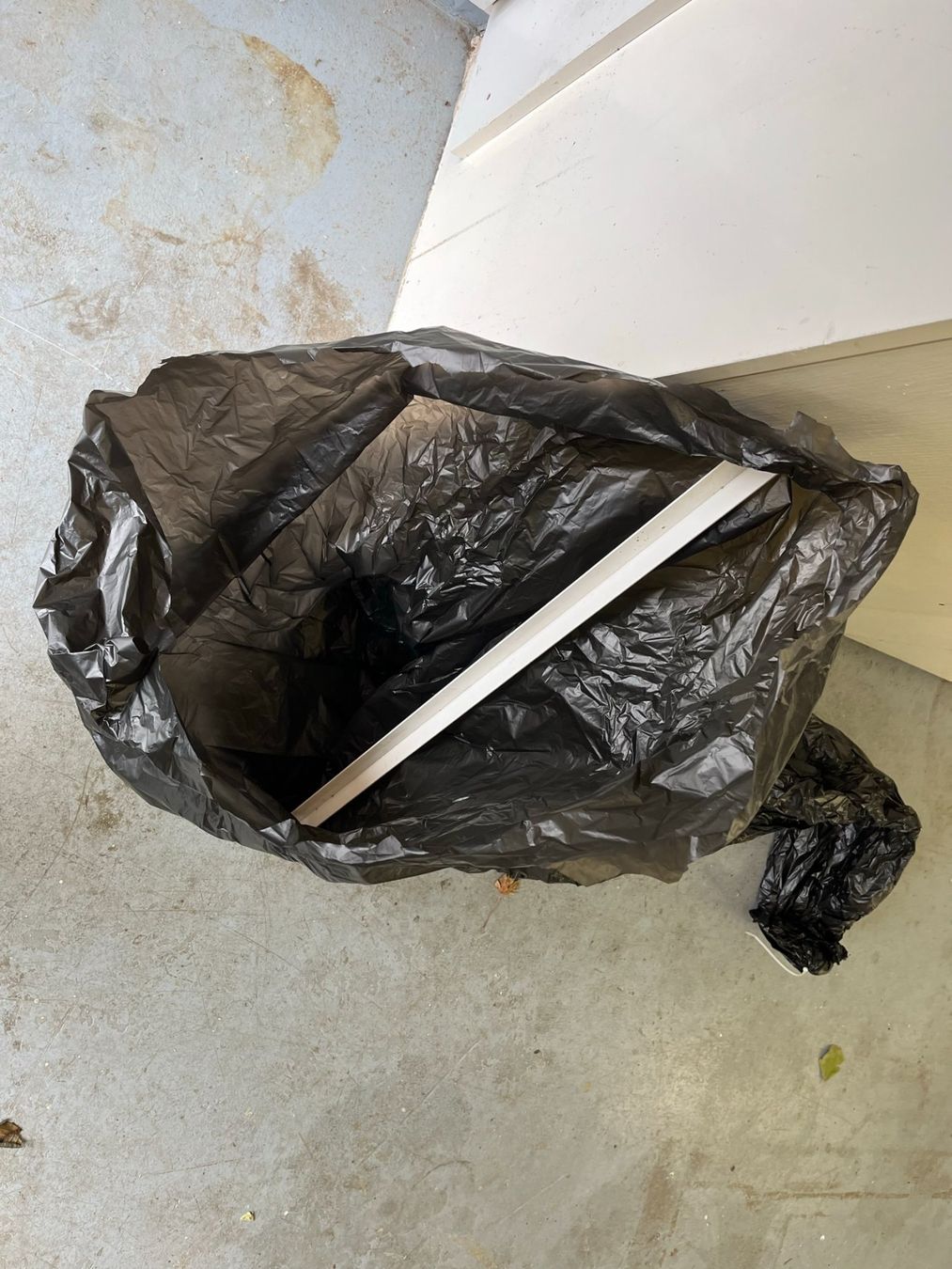 Cestini per rifiuti: Endlos Abfallsack, Ideal fürs Laub – Usato da Balzers venduto da APE03 3