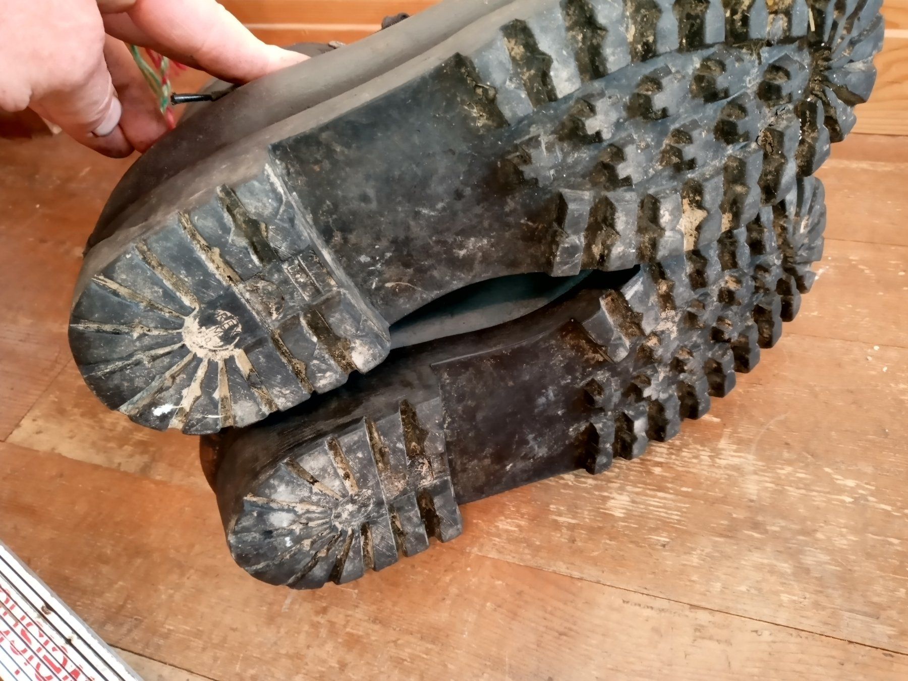 4Riders Scarpe da uomo: Militarschuhe Schweizer Armee grosse 29 – Usato da Prez-vers-Siviriez venduto da Monija70 3