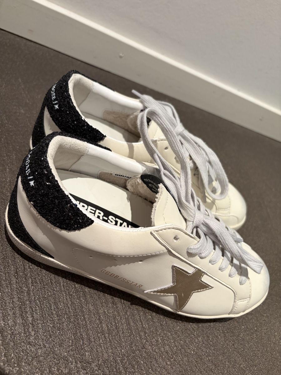 Chaussures femmes: white Sneakers – Neuf (Voir description) à Baar par ams_9dlw 2