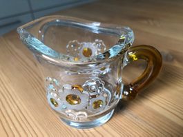 Hübscher, kleiner Glaskrug