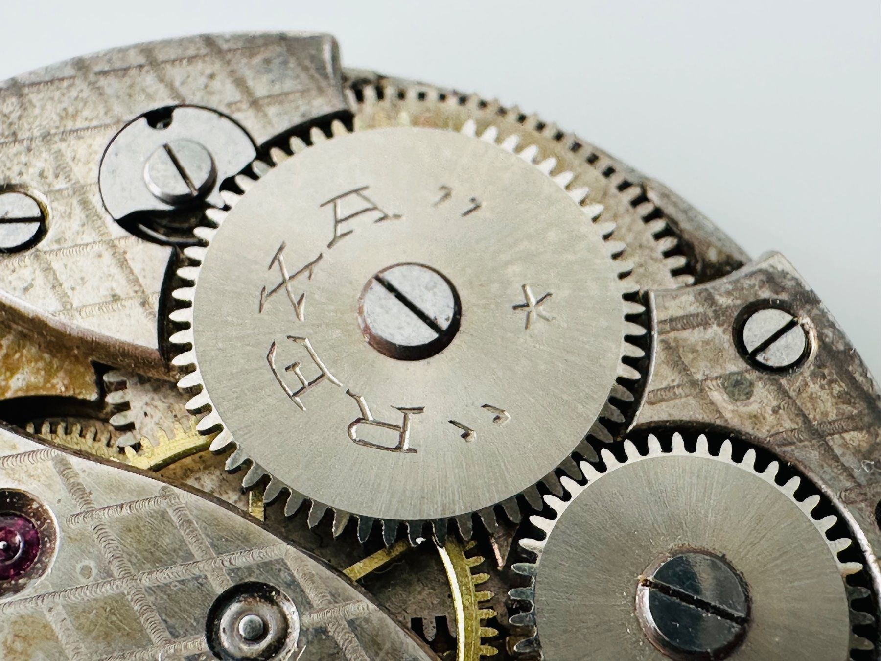Swiss Montres: REXA - MOUVEMENT MÉCANIQUE - DÉFECTUEUX – Défectueux à Conthey par advisia 1