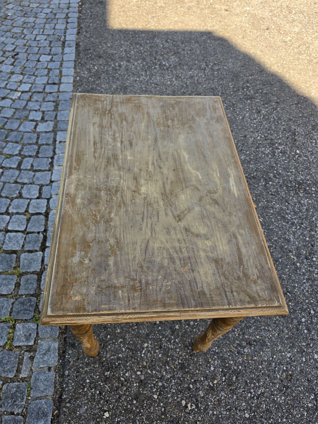Tavoli: Kleiner Tisch mit Schublade, hellbraun, gebraucht – Usato da Mettlen venduto da elios0888 4