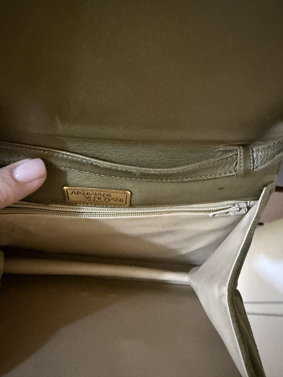 Borse da donna: Wildleder Tasche vintage – Usato da Neerach venduto da the_modern_mini 2