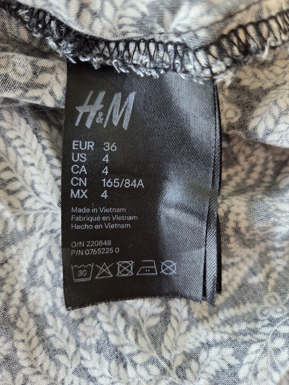 H&M Kleider: Kleid Gr. 36 mit Blumenmuster, Viskose – Neu (gemäss Beschreibung) aus Villars-sur-Glâne von richardette 4