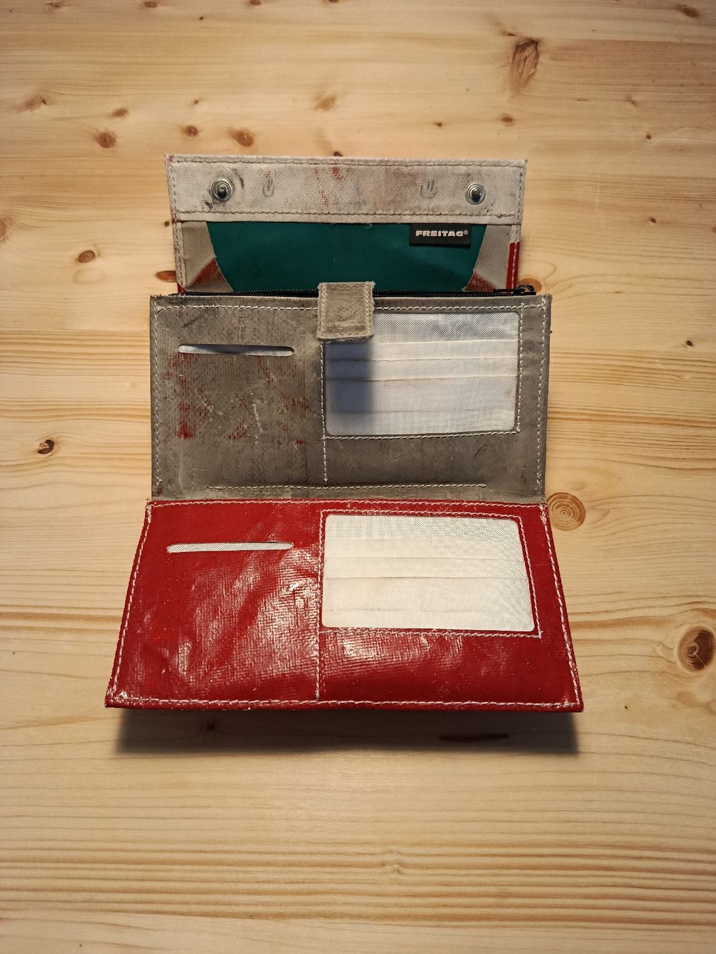 Freitag Portamonete: Freitag Portemonnaie – Usato da St. Gallen venduto da Flow014 1
