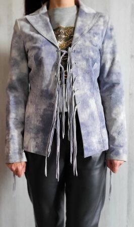 Veste en daim pour femme.