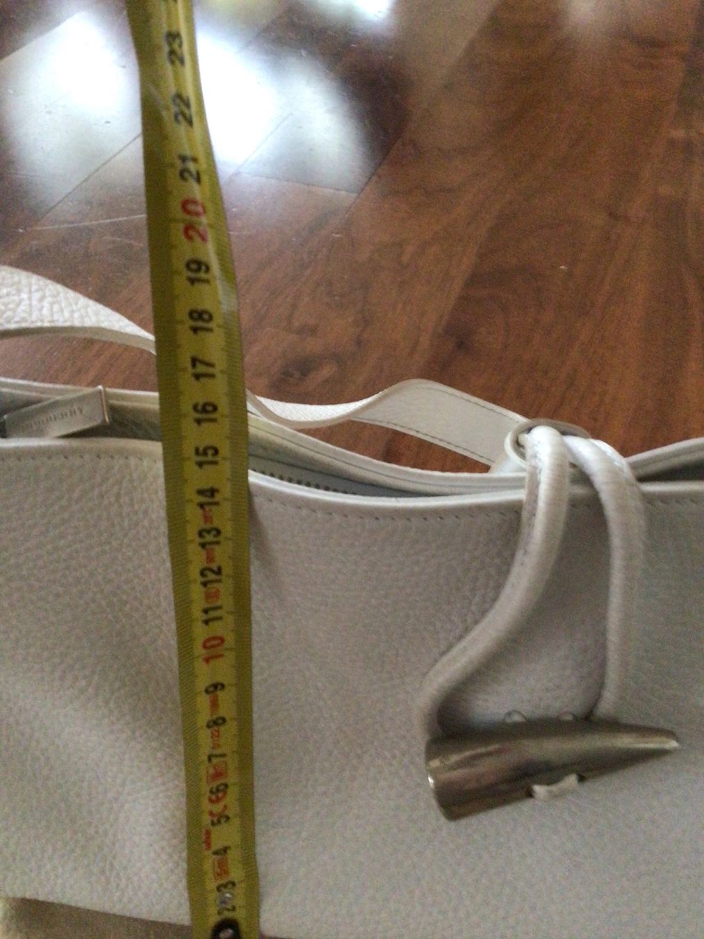 Burberry Taschen für Damen: Burberry Tasche – Gebraucht aus Zürich von ElarmariodeRuth 4