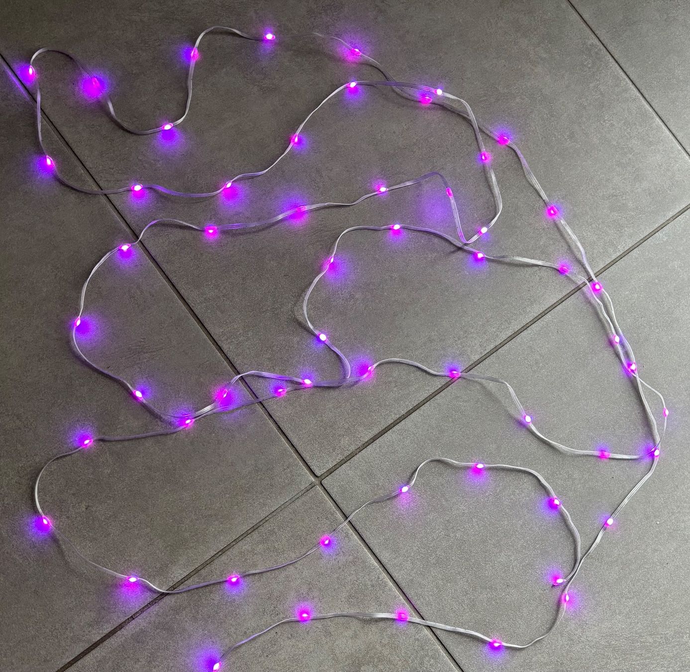 Ghirlande e barre luminose: LED 600 cm multicolore, programmes de couleur et luminosités – Nuovo (secondo la descrizione) da Cudrefin venduto da sdz_trl6 6