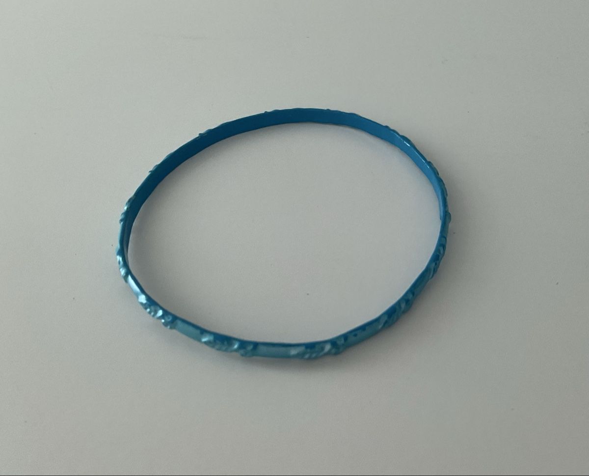 Bracciali & Braccialetti: 3er Set Armreifen, hellblau, fein gemustert – Usato da Basel venduto da cat_sq5m 2