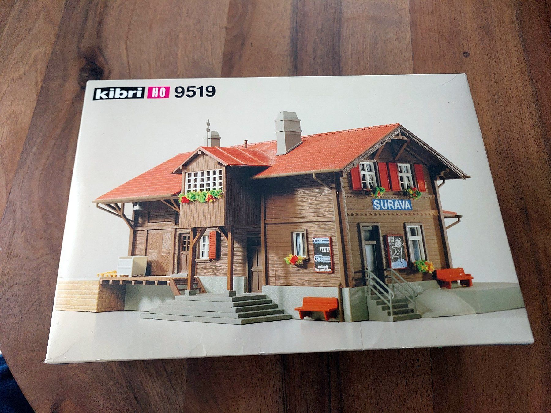 Kibri Trains électriques: Kibri HO 9519 - Bahnhof Surava – D'occasion à Schönenwerd par Steidi