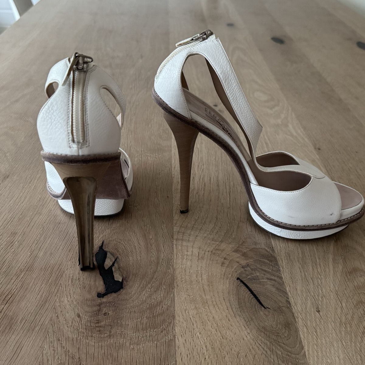 Damenschuhe: Ferragamo High Heels Gr 9/40 – Gebraucht aus Wohlen AG von zrhdus 4