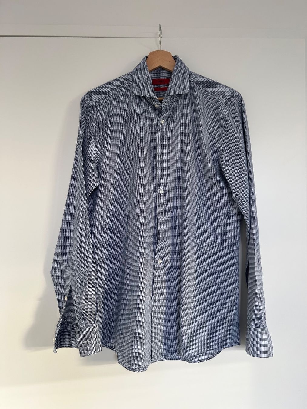 Hugo Boss Camicie: Hugo Boss Shirt – Nuovo (secondo la descrizione) da Erlenbach ZH venduto da Syssi_C