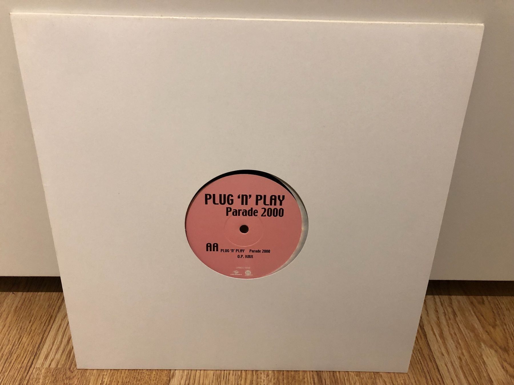 Dischi in vinile: Plug 'n' Play- Warp99 & Parade 2000 12“ – Usato da Schübelbach venduto da Klabauterli 1