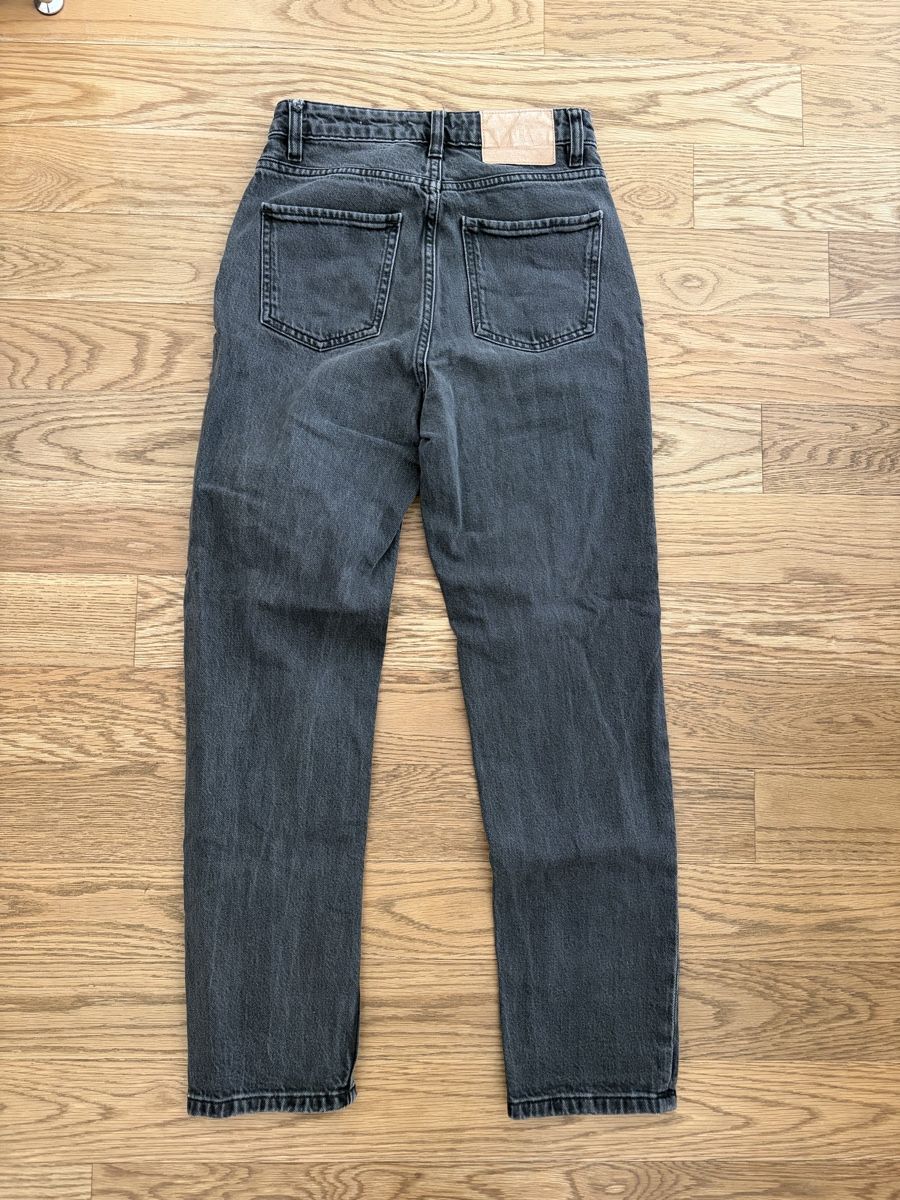 Zara Jeans: Mom Jeans Zara – Usato da Zürich venduto da liv_wyz7 1