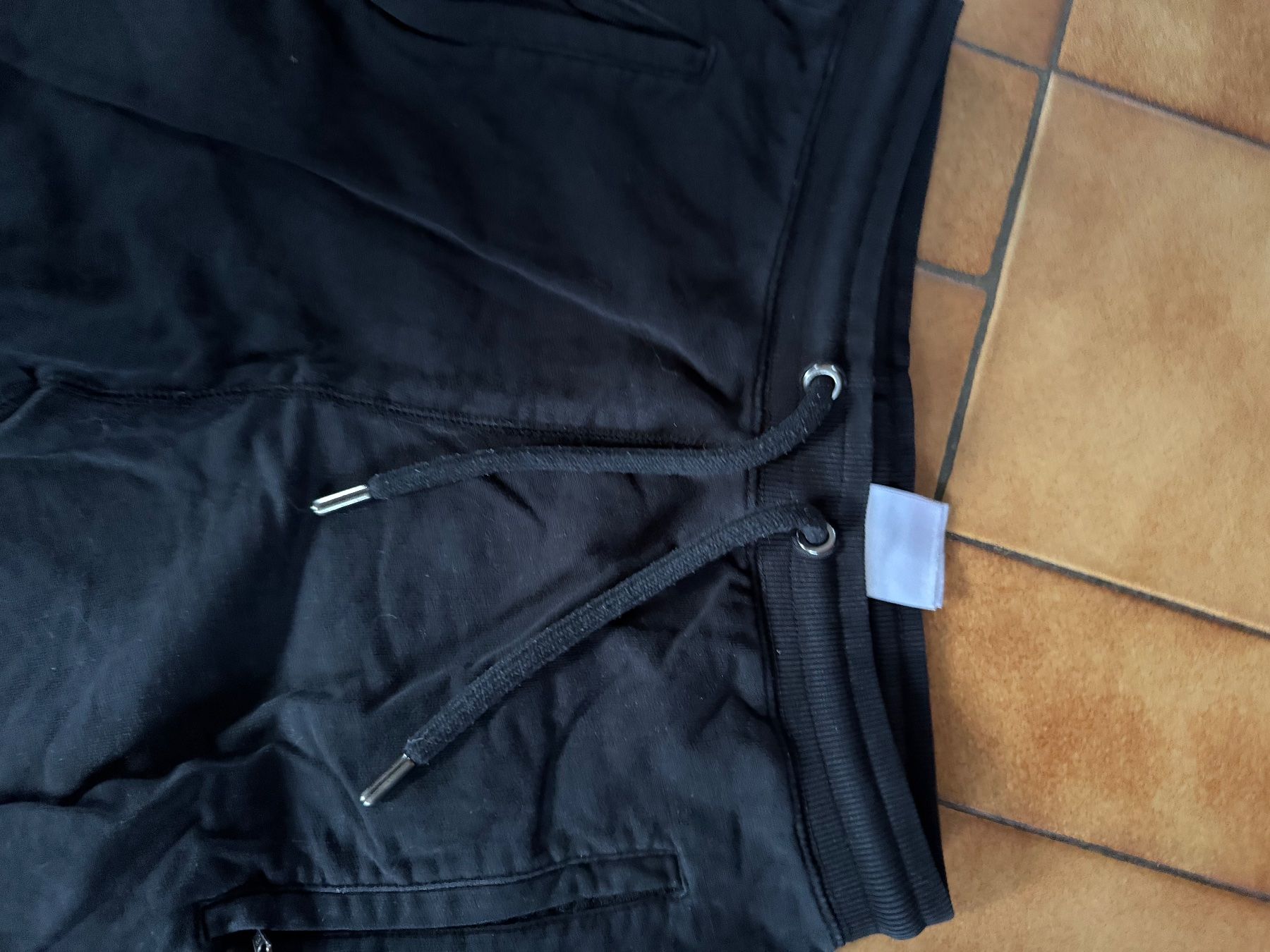 Pantaloni: Deux bas training Taille S Caro – Usato da Veyrier venduto da Kimedovapa_1 2